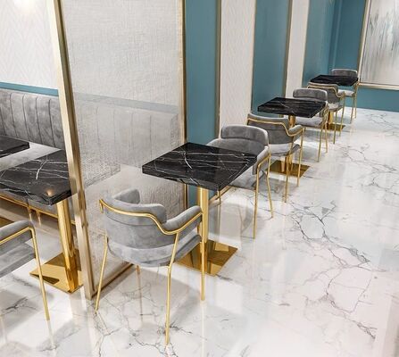 Buon prezzo Velvet Design Commercial Pub Hookah Lounge Dining Coffee Booth Sofa and Restaurant Table Chairs Set for Sale in linea