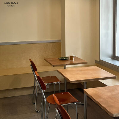 Prezzo buono Negozio di latte e tè Tavolo e sedie in legno Soggiorno Tavolo e sedie in metallo Tavolo e sedie da pranzo Arredamento ristorante Set di mobili in legno in linea