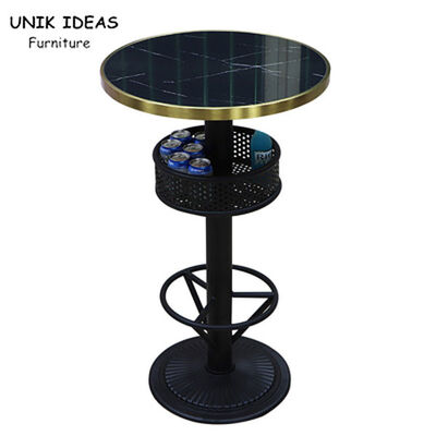 Buon prezzo Un alto tavolo della presidenza di 2 bistrot neri della persona mette il contro legno del metallo all'aperto alto in linea