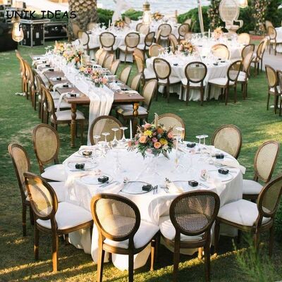 Buon prezzo Giro locativo Cane Back Wooden Louis di Hall Wedding Banquet Chairs For 50x55x91cm in linea